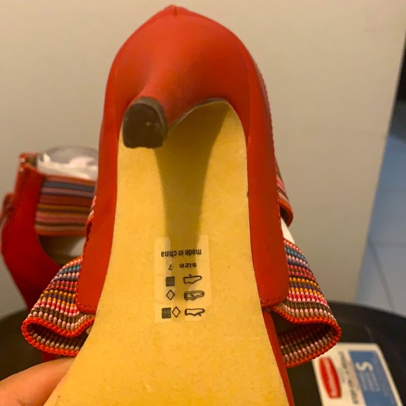 Brand new never use size 7 leather material - Picture 4 of 4